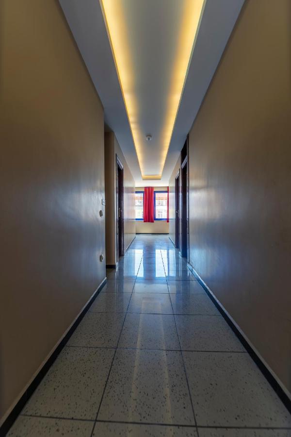 Otel Uemit Stambuł Zewnętrze zdjęcie